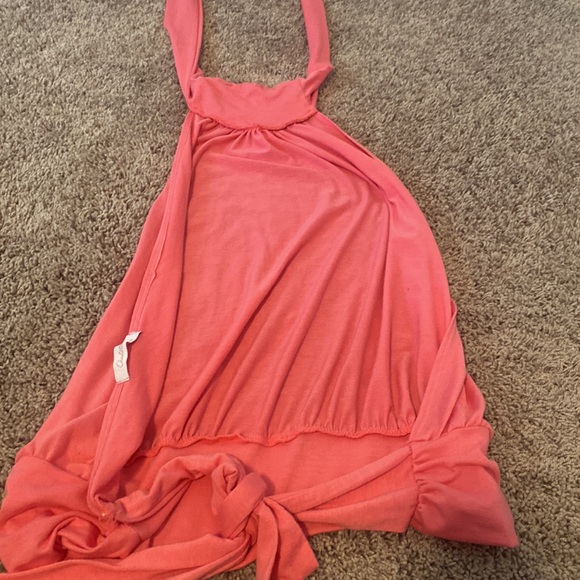 Pink halter top open back Charlotte Russe size small - Picture 3 of 4